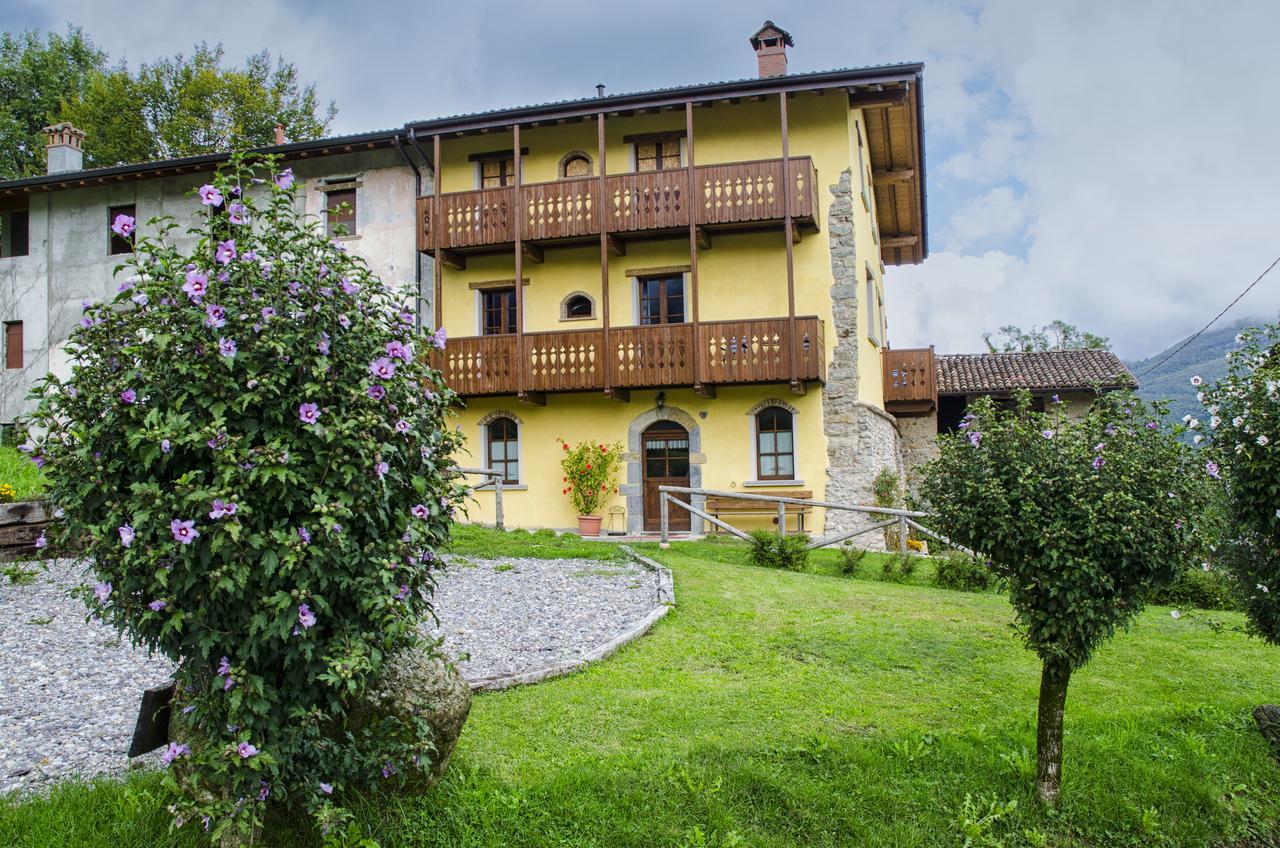 Agriturismo Il Posto Delle Fragole San Giovanni Bianco Exterior photo